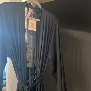 FENTY SAVAGE Black Robe with beautiful lace back detail. NWT